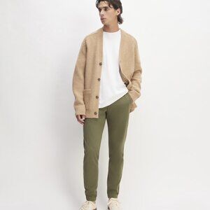 The Performance Traveler Chino - Kalamata Size 31x30